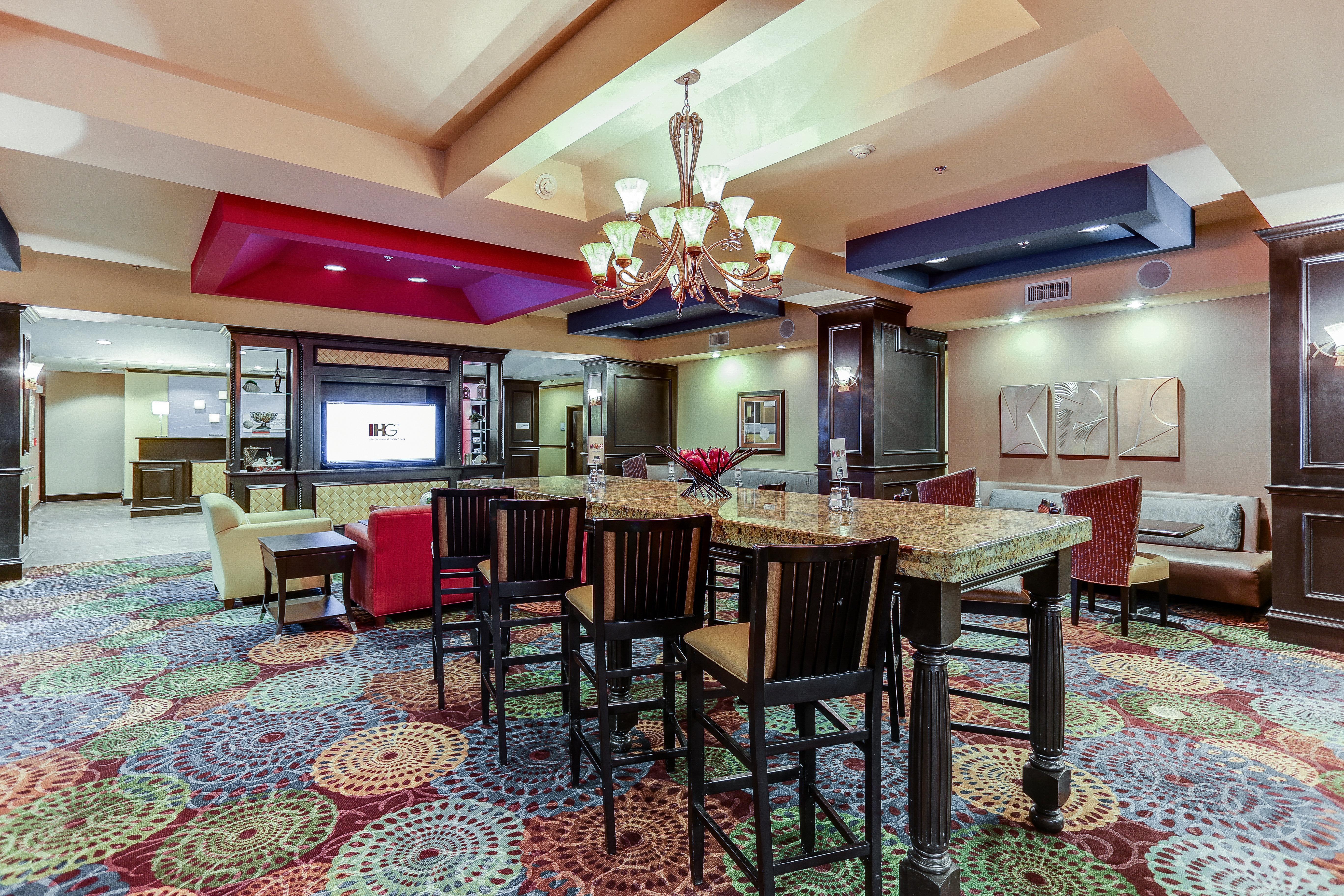 Holiday Inn Express Hotel & Suites Huntsville By Ihg Zewnętrze zdjęcie